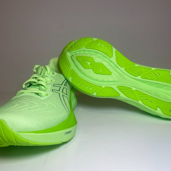 ASICS Novablast 4 Low Illuminate Green Sneakers/Shoes - 1011B693-300 Size 12 main image 6